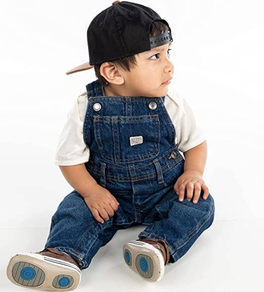 Funky Junque - Flat Brim Trucker Hat - Black/Faux Leather Brim: Kids (2-9 Years)