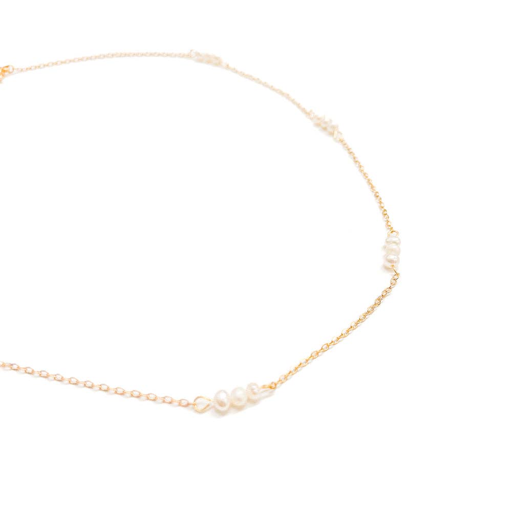 Pretty Simple Precious Pearl Gold Beaded Necklace