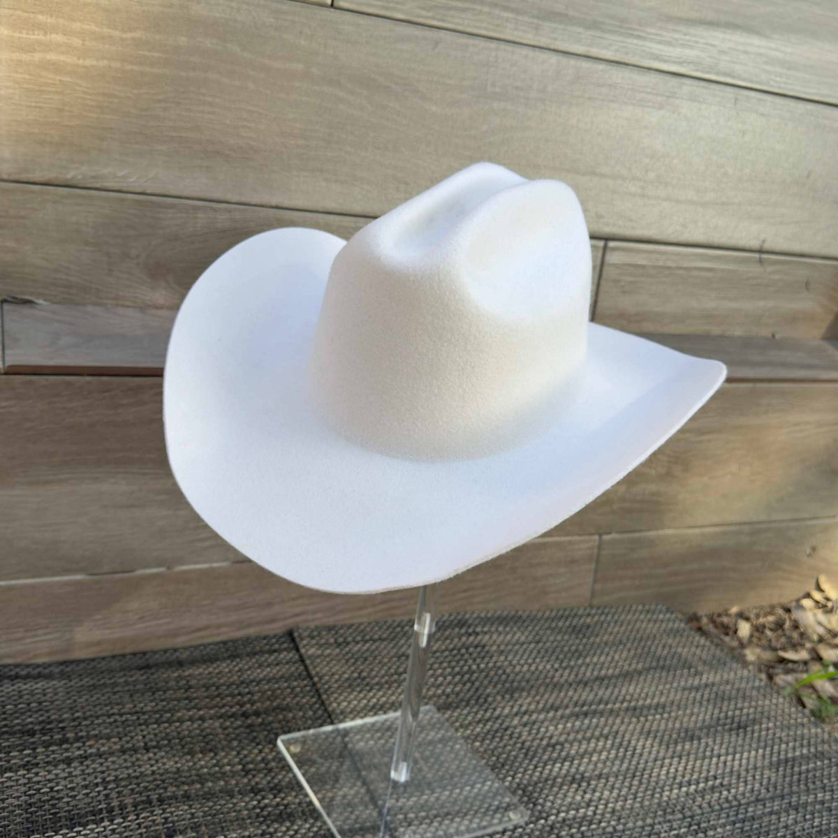 Queens INC - Cowboy hat in 100% Australian wool.: IVORY / ONE SIZE