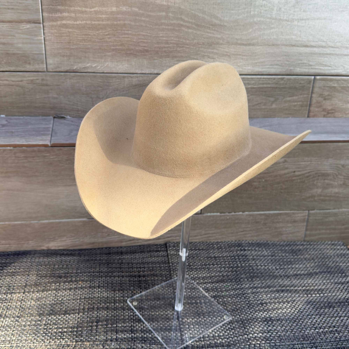 Queens INC - Cowboy hat in 100% Australian wool.: IVORY / ONE SIZE