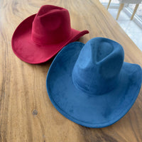 Queens INC - Fashion Vegan suede cowboy hat: TAUPE / ONE SIZE