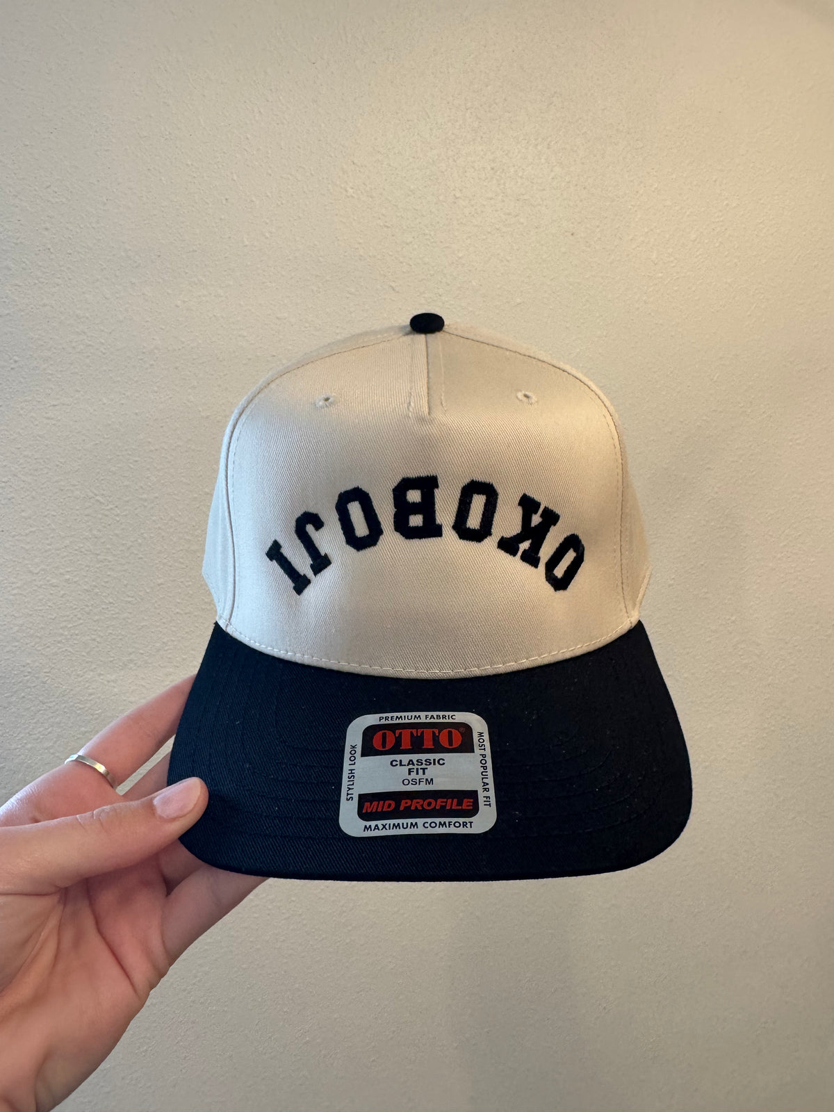Black & Beige 'Okoboji' Upside Down Embroidered Canvas Hat