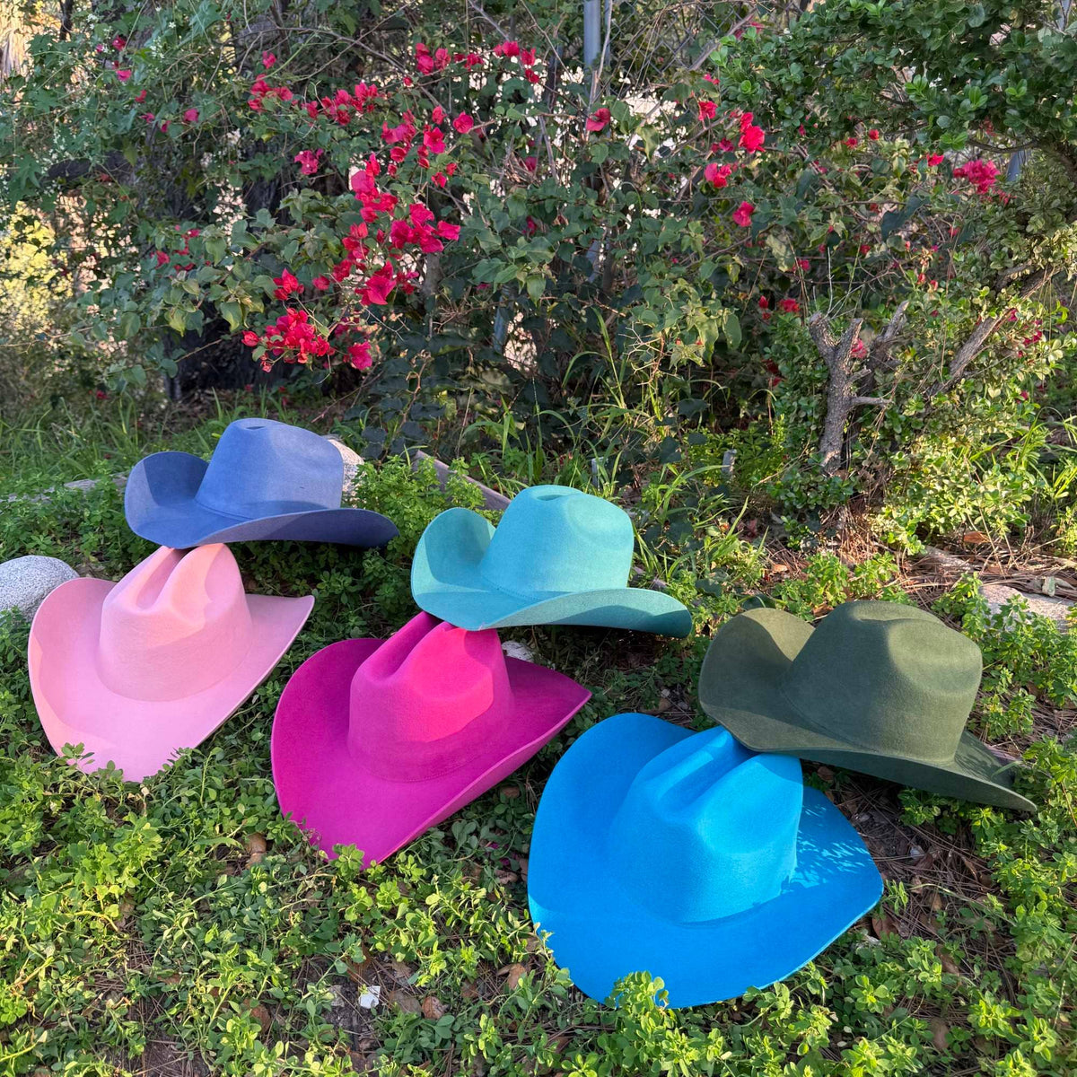 Queens INC - Cowboy hat in 100% Australian wool.: IVORY / ONE SIZE