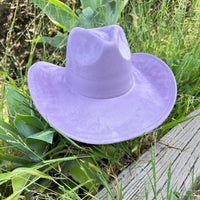 Queens INC - Fashion Vegan suede cowboy hat: BROWN / ONE SIZE