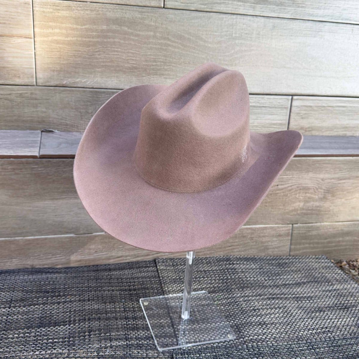 Queens INC - Cowboy hat in 100% Australian wool.: IVORY / ONE SIZE